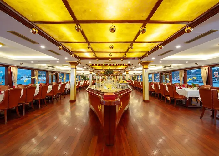 Khách sạn Golden Cruise